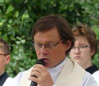 Pfarrmoderator Dr. Bogdan Pelc beim Evangelium (Foto: PG)